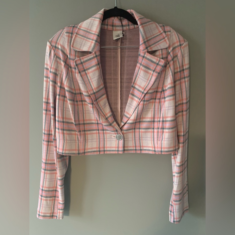 ☀️SALE☀️Cabi Pink & Grey Plaid Cropped Jacket with Lovely Back Detail. 1 button.